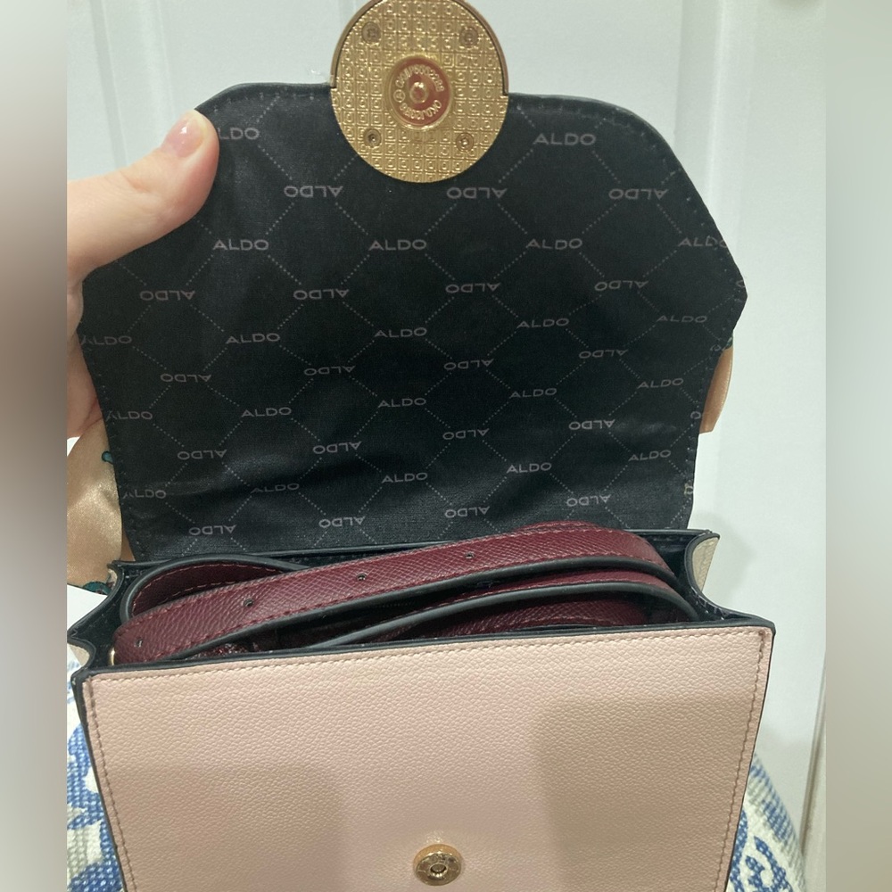 Small Handbag - Picture 4 of 6